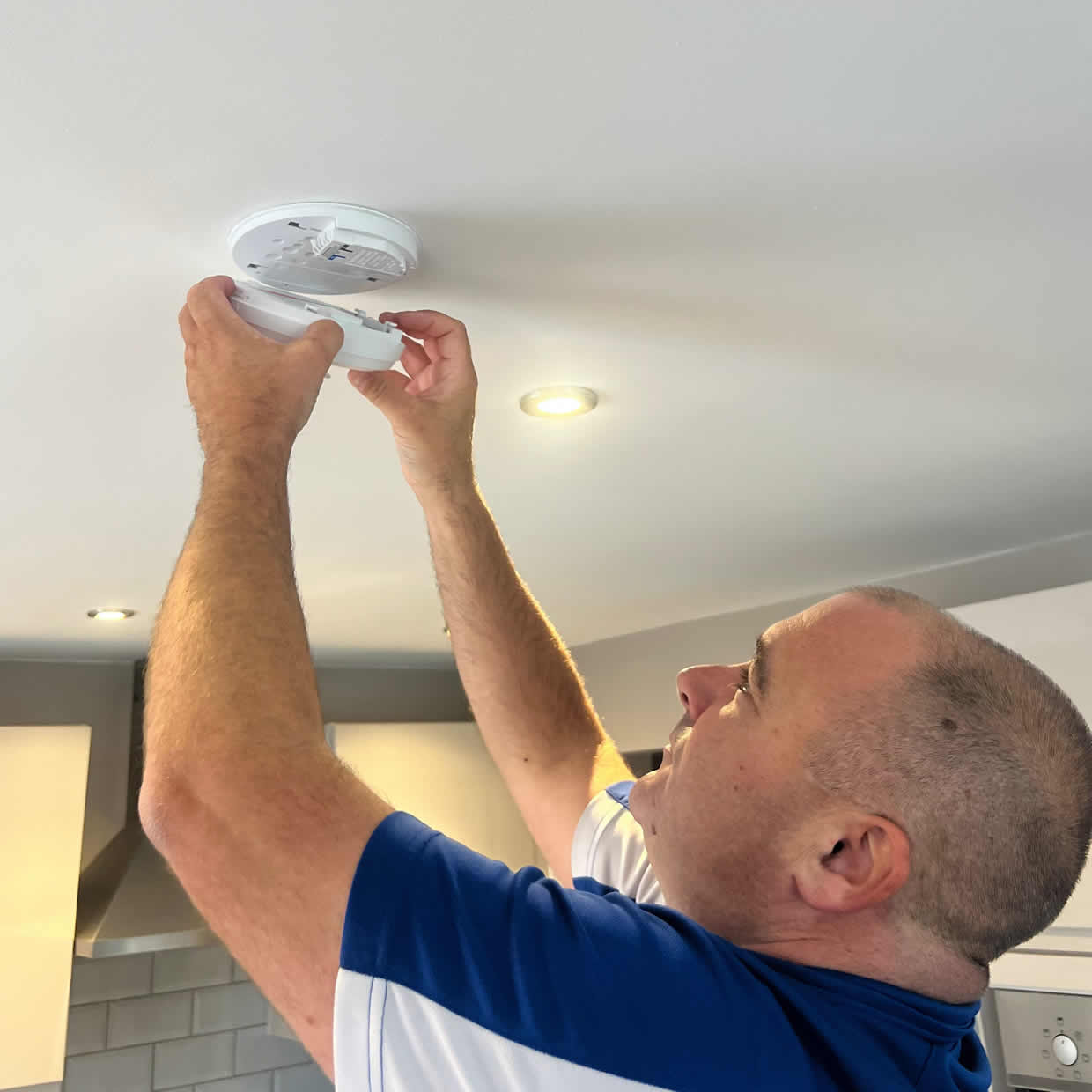Professional smoke and heat alarm installation in Nuneaton